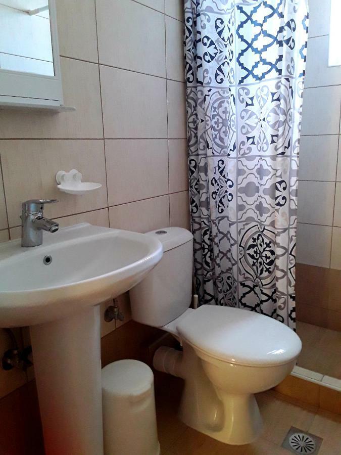 Athanasios Tsoumas Apartments คราสโตชิเกีย ภายนอก รูปภาพ