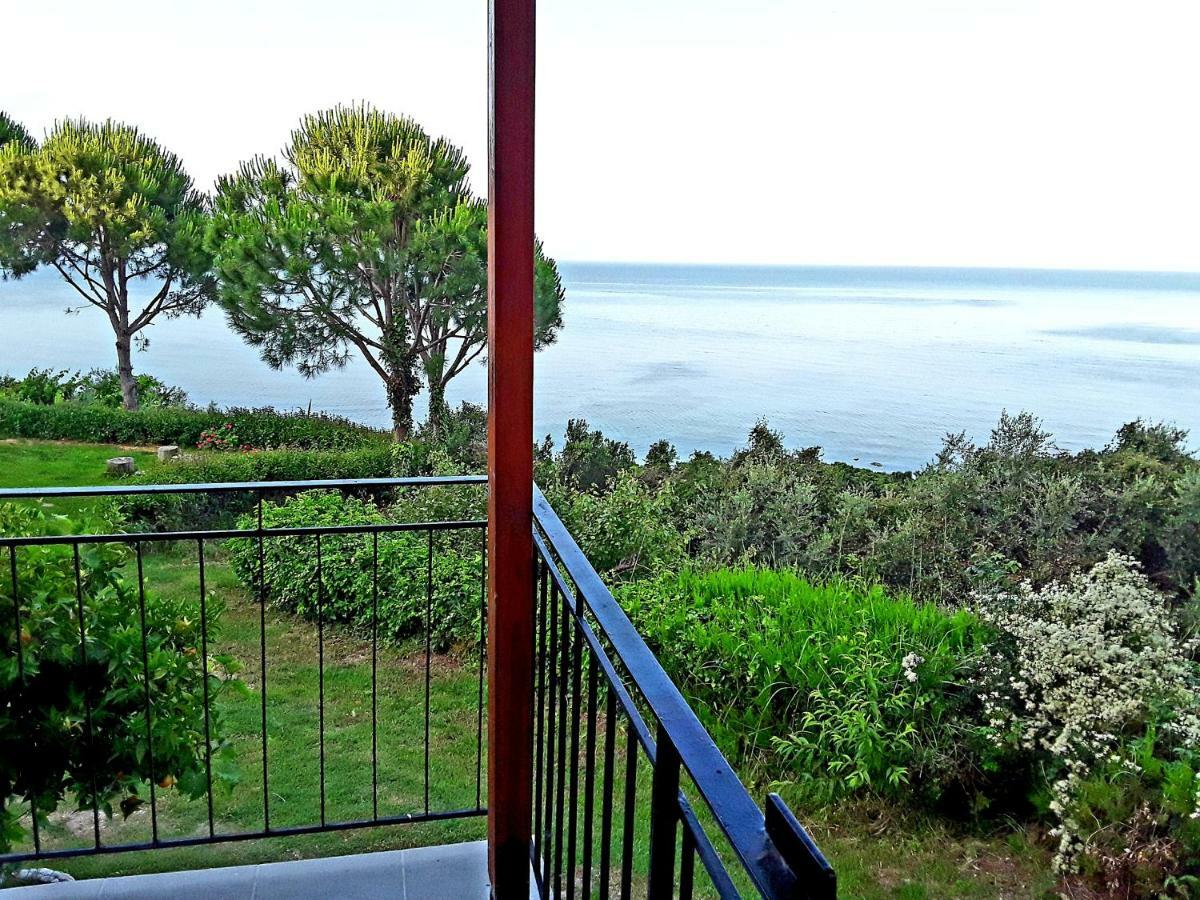 Athanasios Tsoumas Apartments คราสโตชิเกีย ภายนอก รูปภาพ